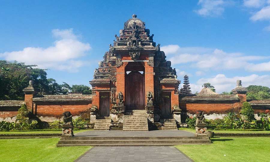 Taman Ayun Temple